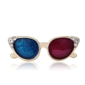 Broche lunettes œil-de-chat élégante en alliage doré avec émail coloré et strass