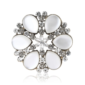 Vintage style alloy snowflake brooch with cat-eye stones and rhinestones for women