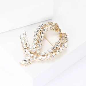 Elegant gold alloy wheat ear brooch with sparkling rhinestones for women's fashion outfits