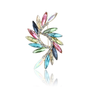 Luxury Alloy Colorful Rhinestone Whirlpool Brooch For Women Elegant Fashion Spiral Corsage Pin Dress Accessories Jewelry