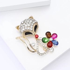 Spilla a volpe dorata alla moda con fiori di strass colorati e pietre di cristallo lucido