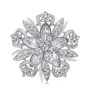 Elegant Alloy Rhinestone Flower Brooch For Women Vintage Floral Crystal Breastpin For Wedding Banquet Fashion Jewelry Accessories