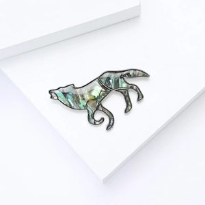Fashion alloy wolf brooch with colorful abalone shell inlay on white geometric block