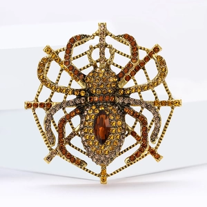 Exaggerated spider brooch with amber crystals and retro gold mesh web for men and women