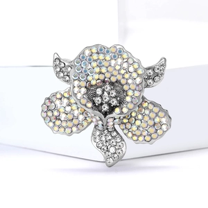 Eleganter Pfingstrosen-Blumen-Brosche mit funkelnden Strasssteinen auf Silberlegierung