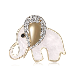 Elegant Alloy Rhinestone Elephant Brooch With White Shell Texture Animal Shape Fashion Jewelry For Women Party Daily Wear