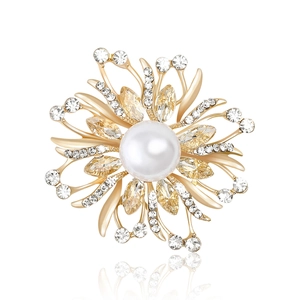 Broche Florale en Alliage Élégante Avec Künstliche Perle et Strass Épingle à Fleur Rayonnante pour Femme Bijoux de Banquet Fête