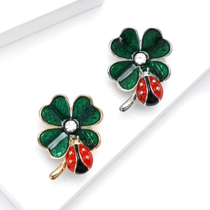 Cartoon enamel ladybug and four-leaf clover brooches in gold and silver plating