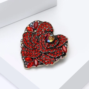 Elegant rose heart brooch with red rhinestones and gold alloy for women suit decoration