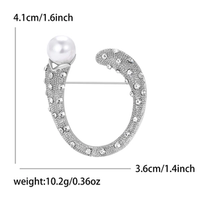 Spilla elegante a forma di U in argento con strass e perla grande, misura 4,1x3,6 cm