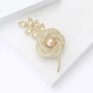 Elegante Hohlrose Blumen Brosche Kupfer Vergoldet Zirkonia Künstliche Perlen Brosche Für Damen Hochzeit Party Anzug Zubehör