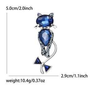 Blue crystal cat brooch in silver metal with 5.0cm height and 10.4g weight specifications