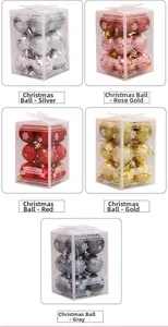 Details von 4cm Weihnachtskugeln in 5 Farben mit Glitzer und gravierten Weihnachtsgrüßen