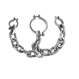 Realistic plastic prisoner shackles set with rusted silver finish for Halloween props