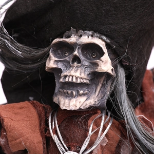 Hanging pirate skeleton ghost with black hat and gray hair for Halloween party decor