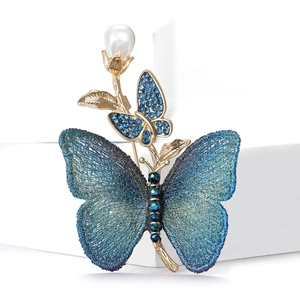 Eleganter Stoff-Schmetterlings-Brosche mit blauen Strasssteinen und Perlen auf Goldrahmen
