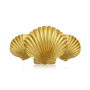 Fashion Stainless Steel Triple Scallop Shell Brooch For Women Minimalist Textured Design Elegant Clothing Lapel Pin Jewelry Accessory