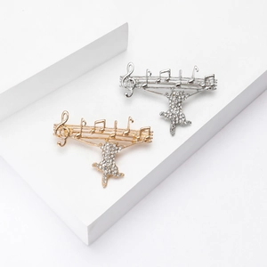 Fashion Alloy Rhinestone Musical Note Cat Brooch Gold Silver Music Staff Animal Pin For Women Jewelry Gift Decoration