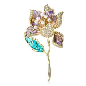 Broche Fleur de Lotus Élégante en Alliage Plaqué Or Avec Émail Violet Künstliche Perle Strass Épingle pour Femme Manteau Bijoux