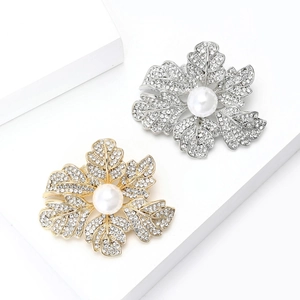 Broches fleurs et feuilles élégantes avec cristaux blancs et perles en or et argent