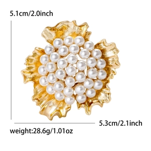 Elegant gold flower brooch with pearls for blazers, size 5.3cm by 5.1cm for women