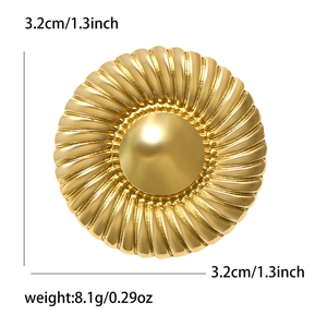 Golden round stainless steel brooch with radial textured patterns and 3.2cm diameter