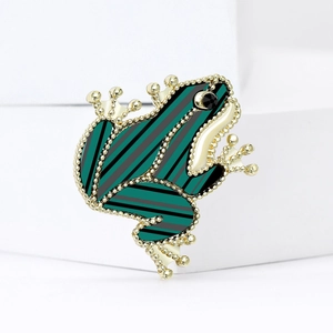 Creative green and black striped frog brooch with gold plating and black gemstone eye