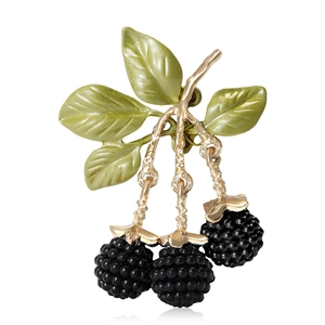 Fresh Enamel Berry Fruit Brooch Alloy Blackberry Raspberry Corsage Suit Clothing Accessory Gift For Women Fashion Jewelry
