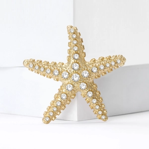 Broche étoile de mer dorée élégante avec strass brillants pour tenue de vacances