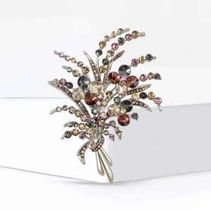 Élégante broche bouquet en alliage argenté ornée de cristaux multicolores scintillants