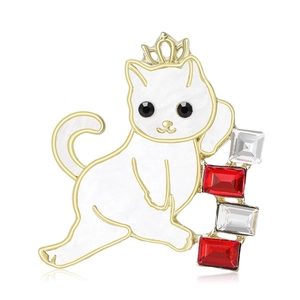 Cute Crown Cat Enamel Brooch Alloy Rhinestone Kitten Pin For Women Fashion Animal Lapel Pins Clothing Accessory Jewelry Gift