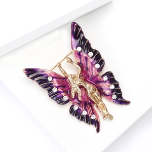 Broche papillon de luxe en émail avec ailes dégradées violettes et cristaux brillants