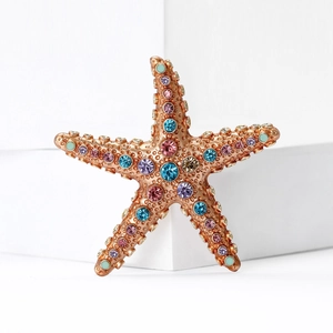 Élégante broche étoile de mer tropicale avec strass multicolores plaquée or rose