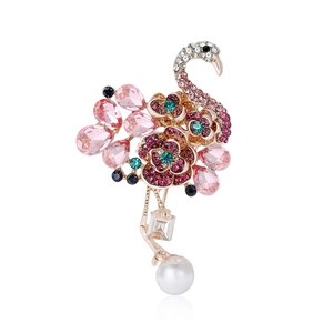 Elegante Broche de Flamenco de Aleación de Strass con Flor de Cristal Rosa y Colgante de Perla Artificial Blanca Broches de Aves para Mujer
