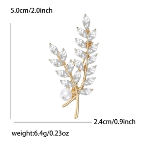 Broche épi de blé dorée avec cristaux et perle, dimensions de 5,0cm par 2,4cm