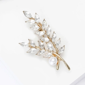 Élégante broche en alliage doré motif épi avec cristaux marquise et perle blanche