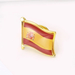Squisita spilla con bandiera spagnola con bordo dorato ed emblema per vestiti