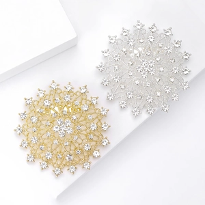 Luxuriöse Strass-Sonnenblumen-Broschen in Gold und Silber mit funkelnden Kristallen