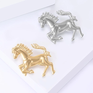 Spilla a Forma di Cavallo Rampante in Lega Lucida Galvanizzata Animale Zodiaco Cavallo Spilla per Accessori di Abbigliamento Unisex
