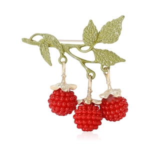 Fresh Enamel Blackberry Fruit Brooch Pin For Women Suit Clothing Accessories Western Style Berry Corsage Jewelry