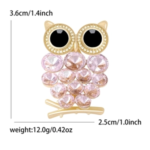 Sprankelende roze strass uil broche in goudkleurige legering met kristallen