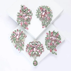 Lot de broches en cristal rose et vert avec motifs élégants de fleurs et feuilles