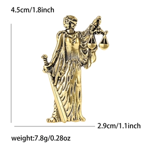 Broche minimaliste Lady Justice en alliage doré avec balance et épée, hauteur 4,5 cm