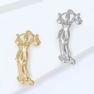 Vintage Alloy Lady Justice Brooch Pin Greek Mythology Themis Goddess Scales Sword Design For Suit Cardigan Jewelry Gift