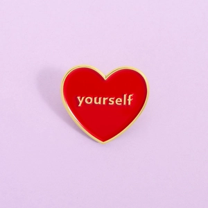 Creative Red Heart Enamel Brooch Personalized Yourself Letter Zinc Alloy Metal Badge Pin For Clothes Backpack Unisex Gift
