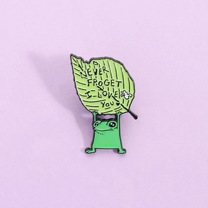 Creative Cartoon Green Frog Holding Leaf Enamel Brooch Never Forget I Love You Pun Zinc Alloy Badge For Clothing Decoration
