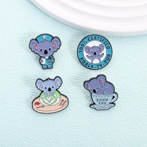 Set di 4 spille in smalto con koala per medici e infermieri, distintivi in metallo