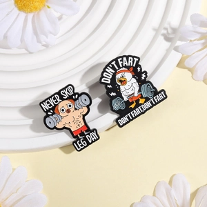 Lustige Tier-Emaille-Pins mit Fitness-Motiven von Hund und Huhn sowie Gym-Sprüchen