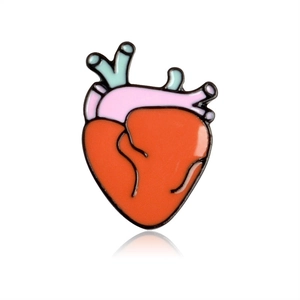 Spilla smaltata a cuore anatomico creativo con finitura a goccia d'olio rossa e blu