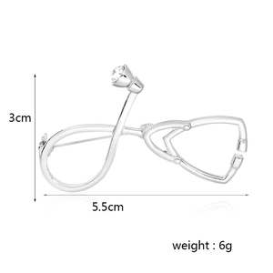 Broche stéthoscope argentée avec zircon transparent, accessoire médical de 5,5 cm